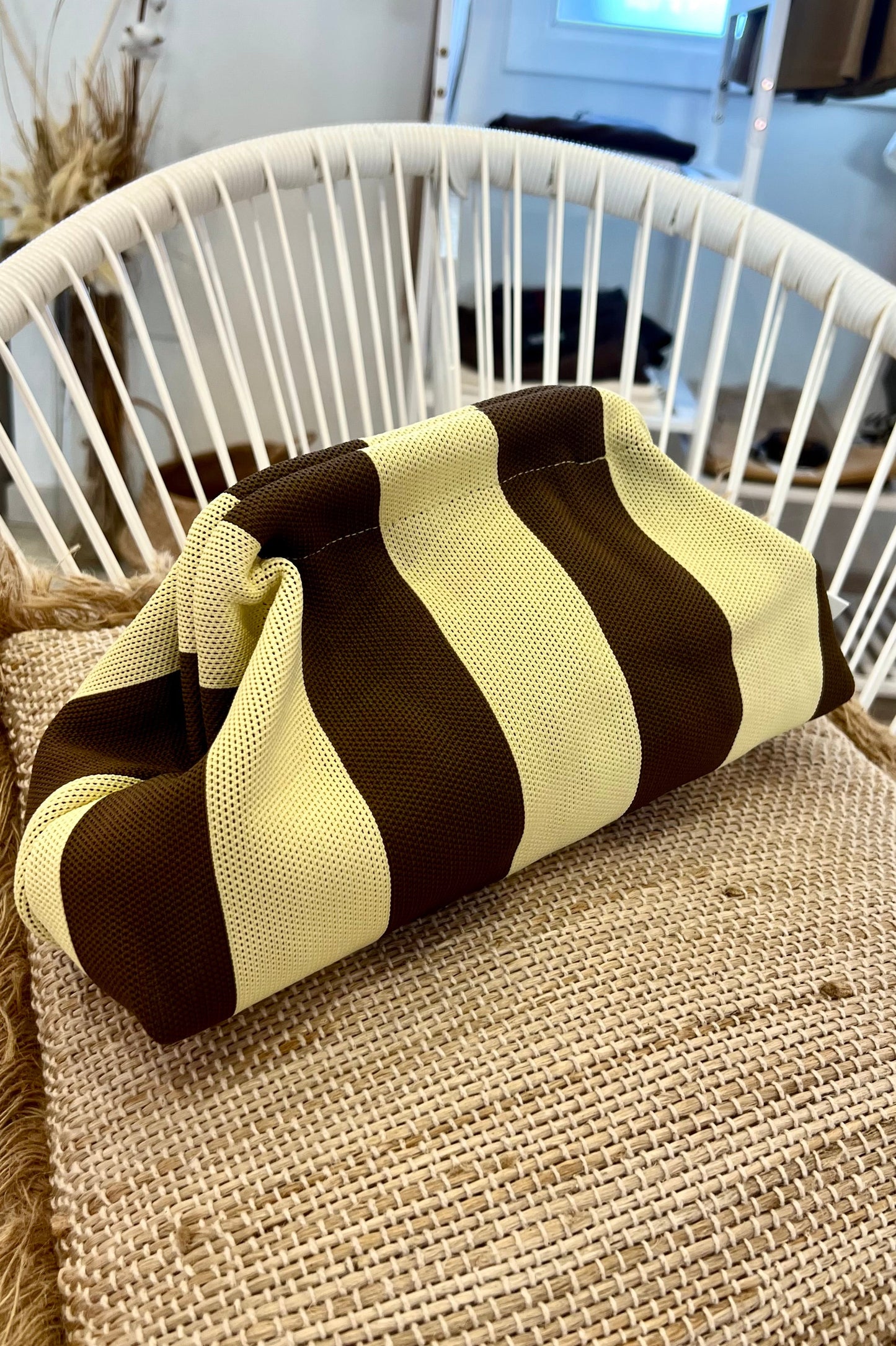 POUCH RIGHE GIALLO-MORO